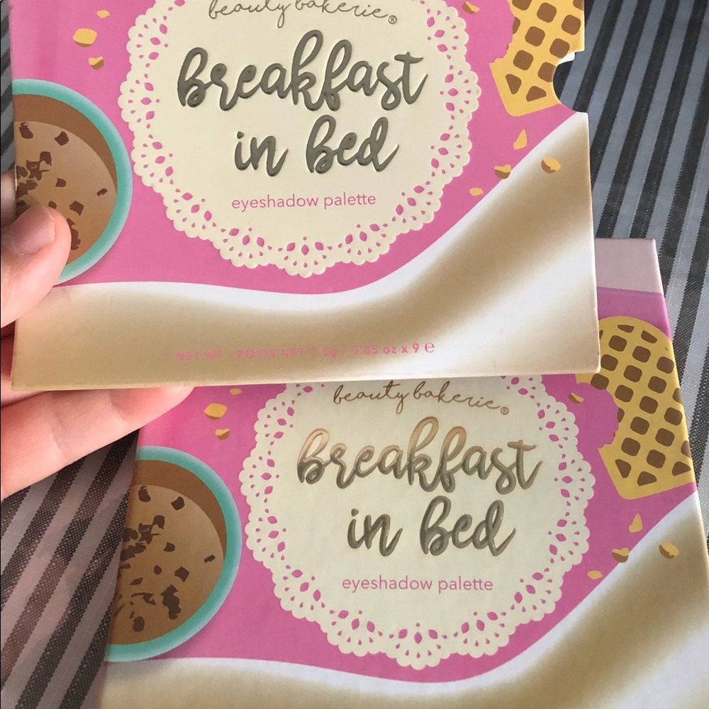 BEAUTY BAKERIE BREAKFAST IN BED EYESHADOW PALETTE